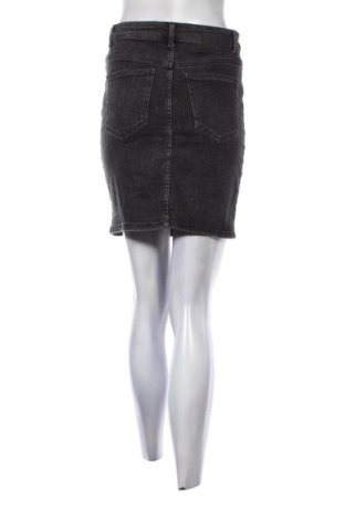 Spódnica Pieces, Rozmiar M, Kolor Czarny, Cena 72,99 zł