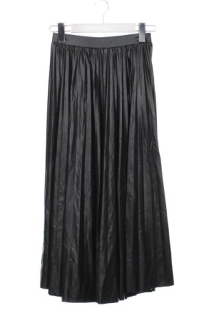 Sukně Pull&Bear, Velikost XXS, Barva Černá, Cena  349,00 Kč