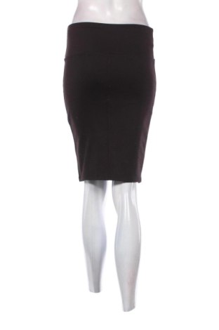 Пола Stradivarius, Размер M, Цвят Черен, Цена 9,78 €