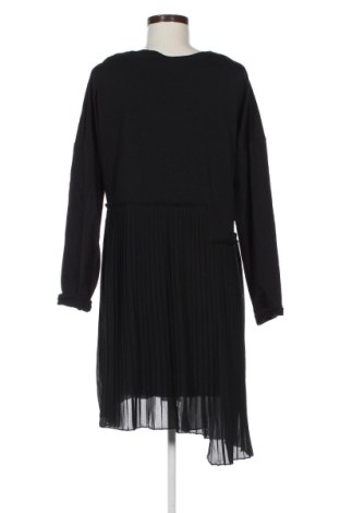 Ruha Alesia, Méret XXL, Szín Fekete, Ár 10 049 Ft