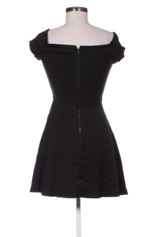 Рокля Alice + Olivia, Размер M, Цвят Черен, Цена 97,14 €
