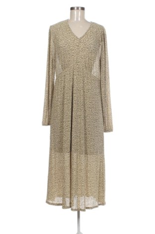 Рокля Beloved, Размер XL, Цвят Многоцветен, Цена 32,21 €