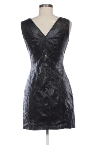 Sukienka Bershka, Rozmiar M, Kolor Czarny, Cena 148,38 zł