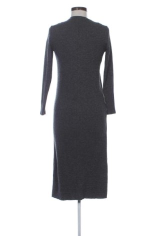 Рокля Bershka, Размер M, Цвят Сив, Цена 19,95 €