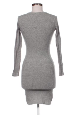 Рокля Bershka, Размер S, Цвят Сив, Цена 20,00 €