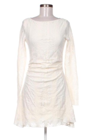 Ruha Bershka, Méret L, Szín Fehér, Ár 19 421 Ft