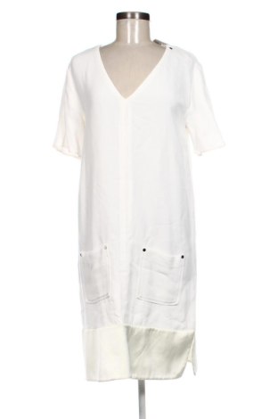 Kleid By Malene Birger, Größe M, Farbe Weiß, Preis 105,00 €