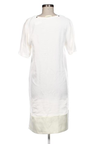 Kleid By Malene Birger, Größe M, Farbe Weiß, Preis 105,00 €