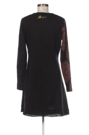 Рокля Desigual, Размер XL, Цвят Многоцветен, Цена 42,00 €