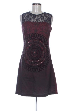Рокля Desigual, Размер S, Цвят Многоцветен, Цена 41,93 €