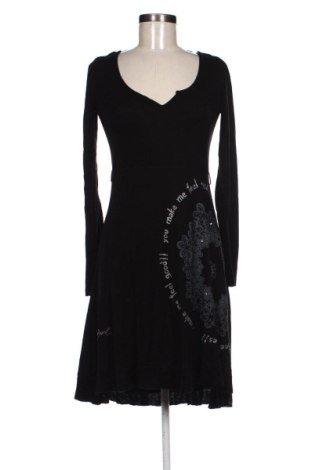 Рокля Desigual, Размер M, Цвят Черен, Цена 42,00 €