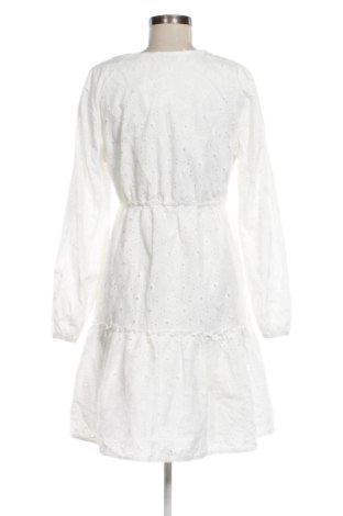 Kleid Dorothy Perkins, Größe M, Farbe Weiß, Preis 14,00 €