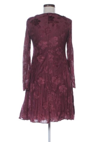 Рокля Esisto, Размер S, Цвят Червен, Цена 24,55 €