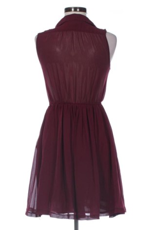 Rochie Forever 21, Mărime S, Culoare Roșu, Preț 104,89 Lei