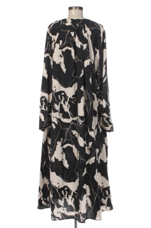 Рокля H&M, Размер XL, Цвят Многоцветен, Цена 25,05 €