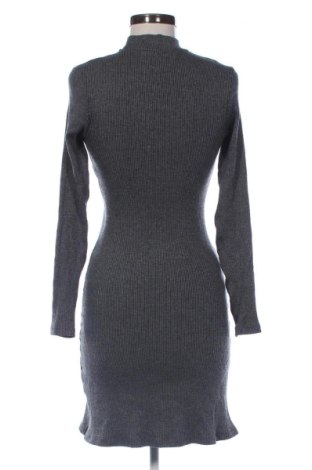 Rochie H&M, Mărime M, Culoare Gri, Preț 104,10 Lei