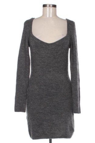 Šaty  H&M, Velikost M, Barva Šedá, Cena  939,00 Kč