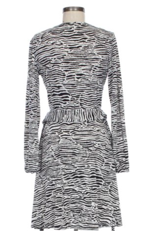 Рокля H&M, Размер S, Цвят Многоцветен, Цена 20,00 €