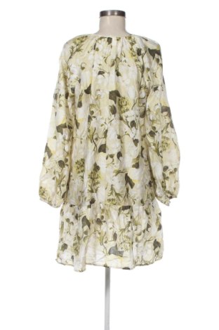 Rochie H&M, Mărime M, Culoare Multicolor, Preț 123,99 Lei