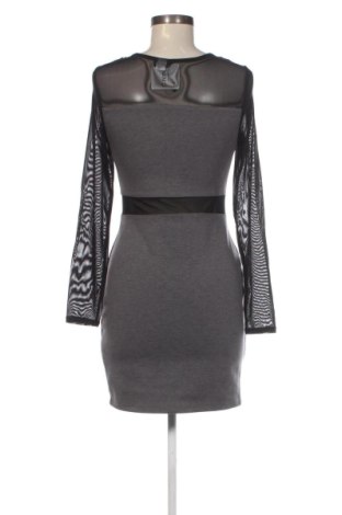 Рокля H&M Divided, Размер S, Цвят Многоцветен, Цена 19,95 €