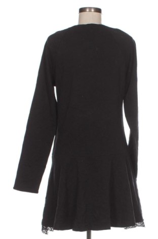 Sukienka Juvia, Rozmiar L, Kolor Czarny, Cena 220,99 zł