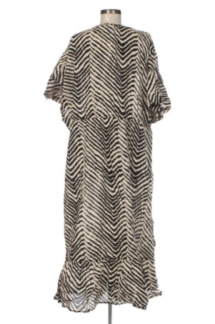 Kleid Kiabi, Größe 3XL, Farbe Mehrfarbig, Preis 41,99 €