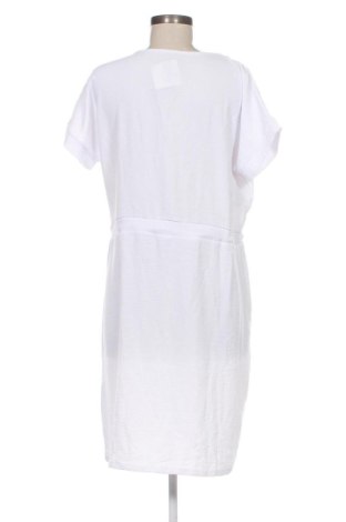 Kleid Metrofive, Größe M, Farbe Weiß, Preis 24,54 €