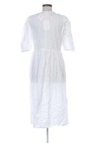 Kleid Monki, Größe S, Farbe Weiß, Preis 41,99 €