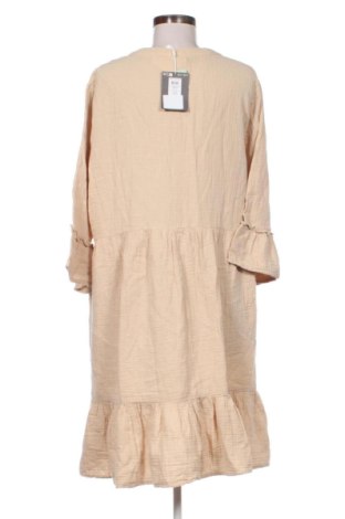 Ruha ONLY Carmakoma, Méret 3XL, Szín Bézs, Ár 22 727 Ft