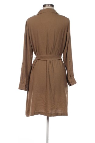 Рокля Pigalle, Размер M, Цвят Бежов, Цена 60,33 €