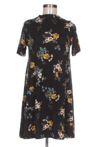 Rochie Pull&Bear, Mărime M, Culoare Multicolor, Preț 123,99 Lei