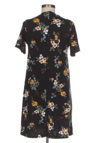 Rochie Pull&Bear, Mărime M, Culoare Multicolor, Preț 123,99 Lei