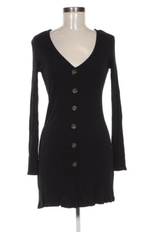 Sukienka Pull&Bear, Rozmiar M, Kolor Czarny, Cena 104,99 zł