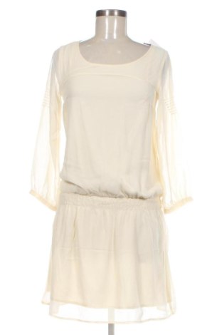 Rochie Pull&Bear, Mărime S, Culoare Galben, Preț 104,26 Lei