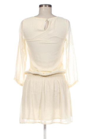 Rochie Pull&Bear, Mărime S, Culoare Galben, Preț 104,26 Lei