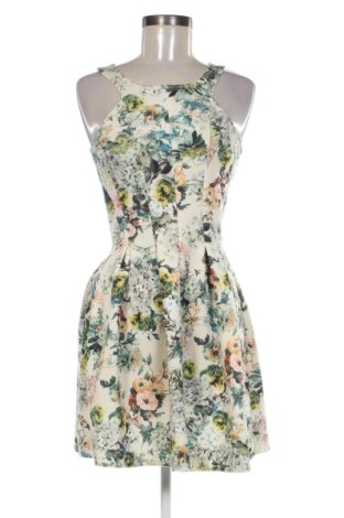 Sukienka Pull&Bear, Rozmiar S, Kolor Kolorowy, Cena 104,99 zł
