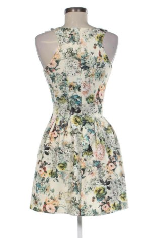Sukienka Pull&Bear, Rozmiar S, Kolor Kolorowy, Cena 104,99 zł