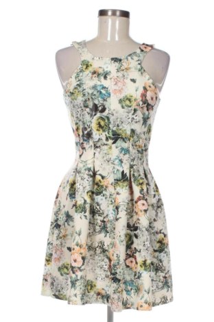 Рокля Pull&Bear, Размер M, Цвят Многоцветен, Цена 19,95 €