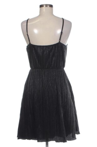 Рокля Pull&Bear, Размер M, Цвят Черен, Цена 20,00 €