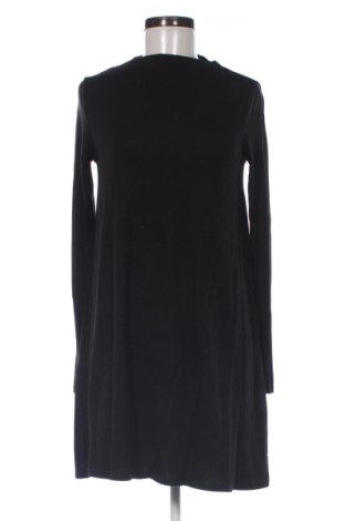 Φόρεμα Pull&Bear, Μέγεθος M, Χρώμα Μαύρο, Τιμή 19,95 €
