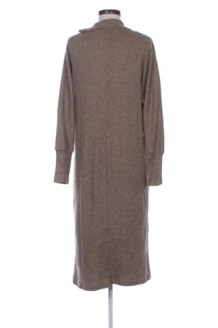 Рокля SHEIN, Размер M, Цвят Бежов, Цена 19,95 €