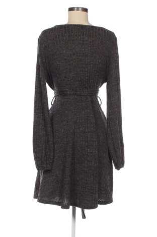 Sukienka SHEIN, Rozmiar M, Kolor Szary, Cena 107,17 zł