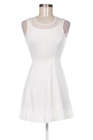 Рокля Sisley, Размер S, Цвят Екрю, Цена 96,00 €