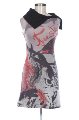 Rochie Smash, Mărime S, Culoare Multicolor, Preț 104,26 Lei