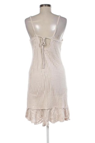 Рокля Stradivarius, Размер S, Цвят Екрю, Цена 20,00 €