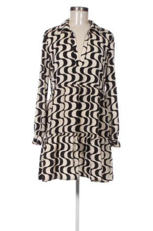 Sukienka Stradivarius, Rozmiar L, Kolor Kolorowy, Cena 104,99 zł