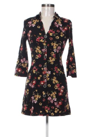 Рокля Stradivarius, Размер S, Цвят Многоцветен, Цена 25,00 €
