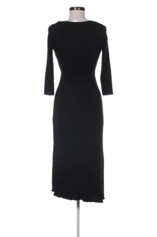 Kleid Stradivarius, Größe S, Farbe Schwarz, Preis 19,95 €