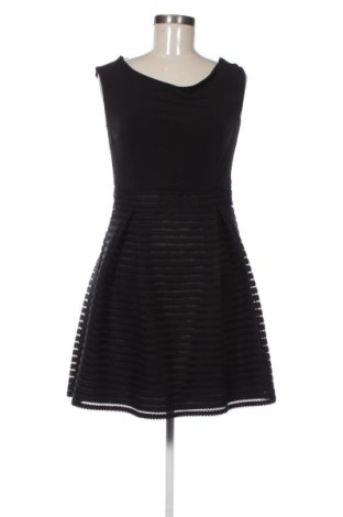 Sukienka Swing, Rozmiar M, Kolor Czarny, Cena 258,99 zł
