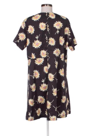 Рокля Unbranded, Размер XXL, Цвят Многоцветен, Цена 25,05 €